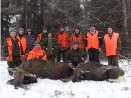 Super hunt with best friends